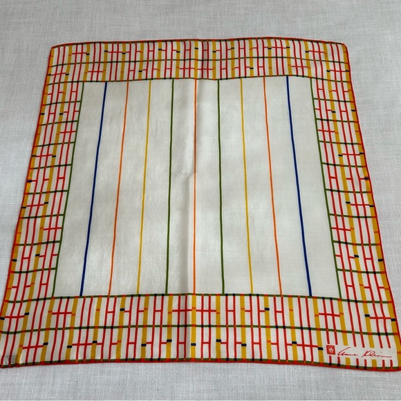 •Anne Klein for Robinson & Golluber Vintage 70’sSilk geometric scarf Hand Rolled - Picture 6 of 11